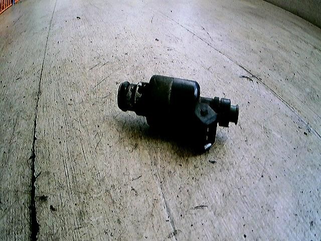 bontott OPEL VECTRA B Porlasztó (1 db)