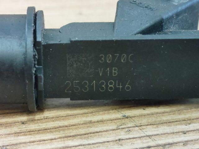 bontott OPEL VECTRA B Porlasztó (1 db)