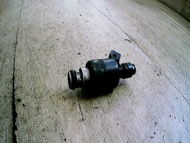 bontott OPEL VECTRA B Porlasztó (1 db)