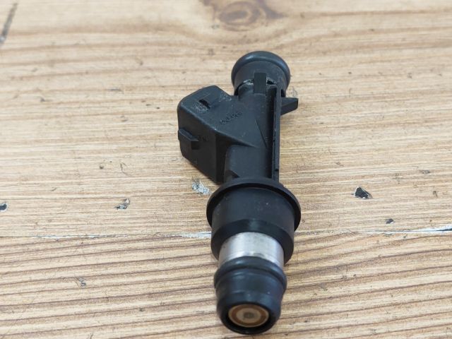 bontott OPEL VECTRA B Porlasztó (1 db)