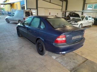 bontott OPEL VECTRA B Tank