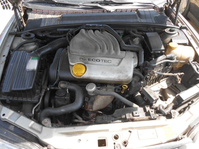 bontott OPEL VECTRA B Tank