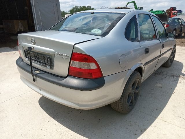 bontott OPEL VECTRA B Tanksapka