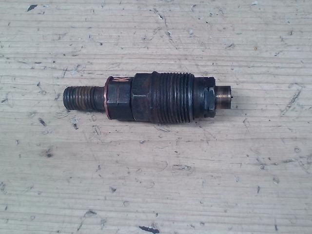 bontott OPEL VECTRA B Porlasztó (1 db)