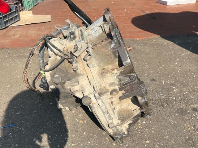 bontott OPEL VECTRA B Automata Váltó