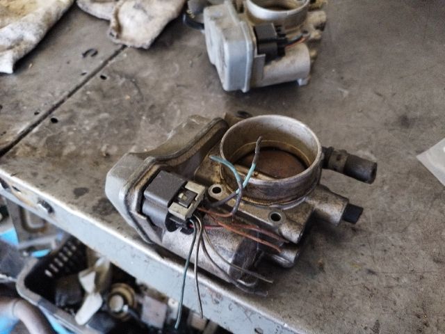 bontott OPEL VECTRA B Fojtószelep (Elektromos)