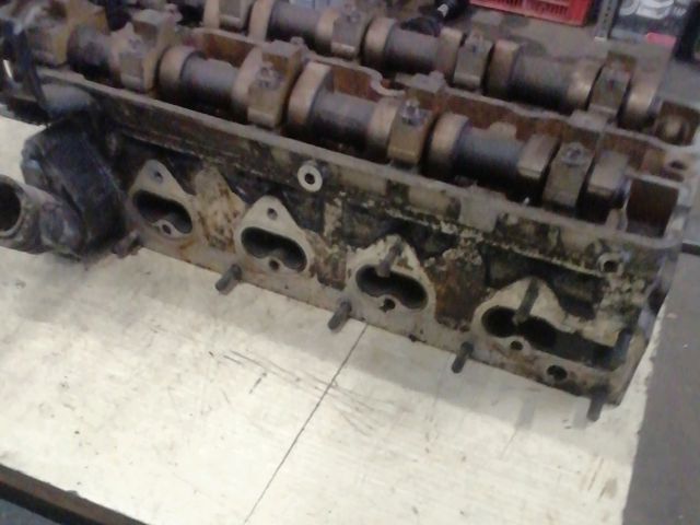 bontott OPEL VECTRA B Hengerfej