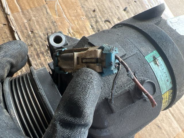 bontott OPEL VECTRA B Klímakompresszor