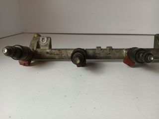 bontott OPEL VECTRA B Porlasztó Sor / Híd