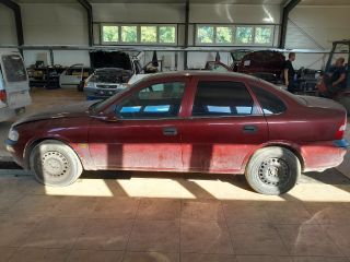 bontott OPEL VECTRA B Bal első Gólyaláb (Lengécsillapító, Rugó)