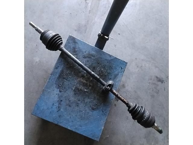 bontott OPEL VECTRA B Jobb Féltengely