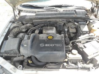 bontott OPEL VECTRA B Motor (Fűzött blokk hengerfejjel)