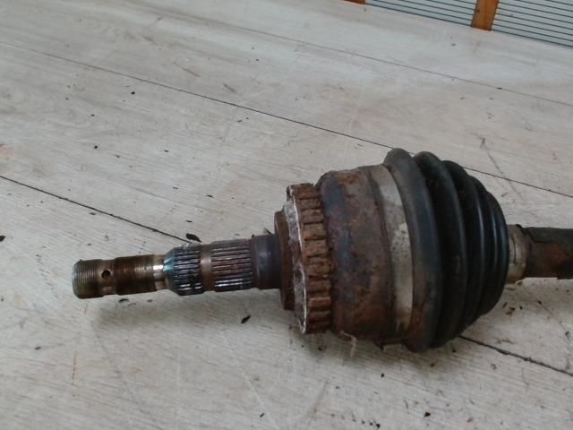 bontott OPEL VECTRA B Bal Féltengely