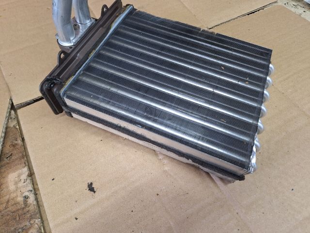 bontott OPEL VECTRA B Fűtőradiátor