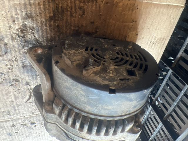 bontott OPEL VECTRA B Generátor