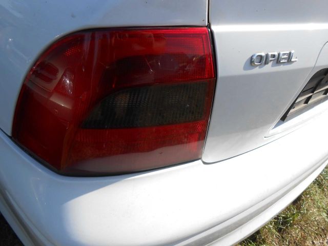 bontott OPEL VECTRA B Homlokfal (Üres lemez)