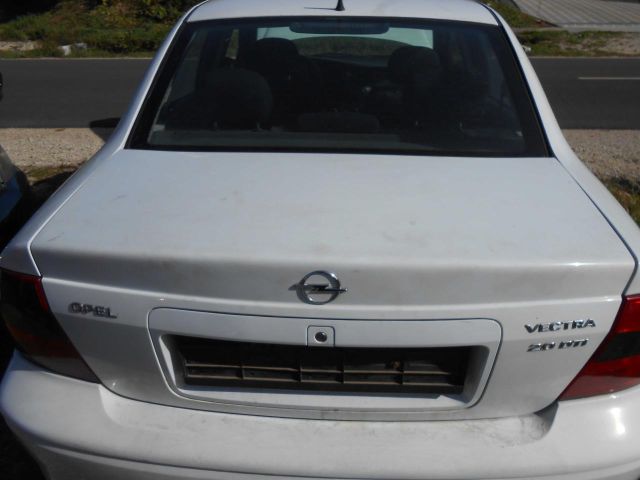 bontott OPEL VECTRA B Homlokfal (Üres lemez)