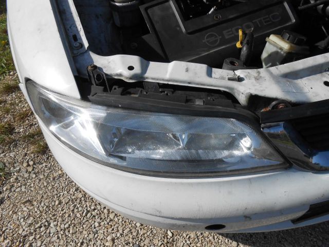 bontott OPEL VECTRA B Homlokfal (Üres lemez)