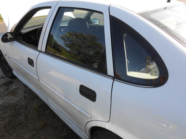 bontott OPEL VECTRA B Homlokfal (Üres lemez)