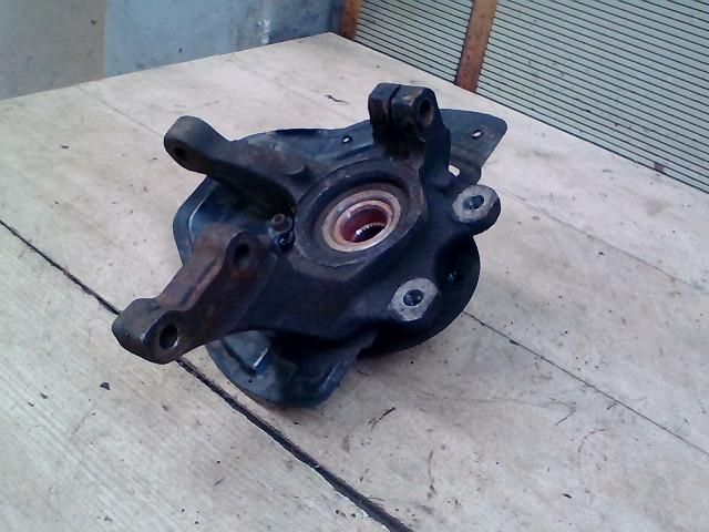 bontott OPEL VECTRA B Jobb első Csonkállvány Kerékaggyal