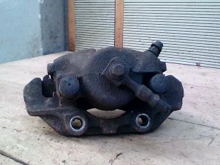 bontott OPEL VECTRA B Jobb első Féknyereg Munkahengerrel