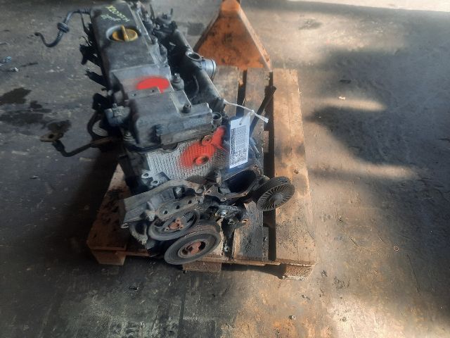 bontott OPEL VECTRA B Motor (Fűzött blokk hengerfejjel)