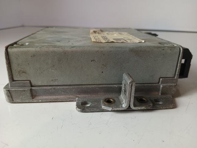 bontott OPEL VECTRA B Motorvezérlő