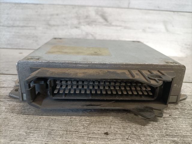 bontott OPEL VECTRA B Motorvezérlő