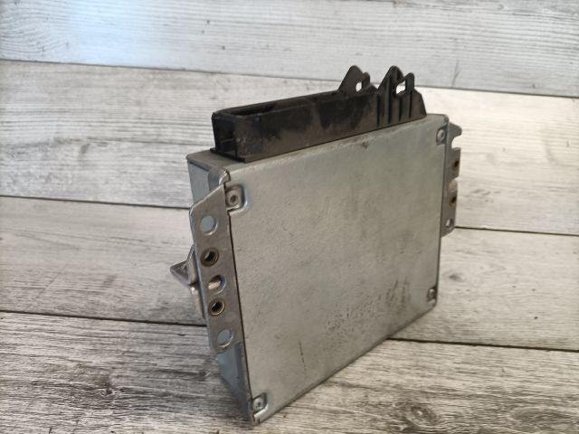 bontott OPEL VECTRA B Motorvezérlő