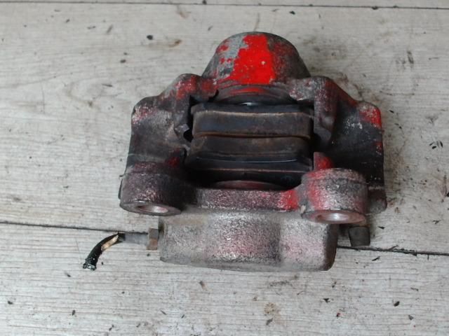 bontott OPEL VECTRA B Jobb hátsó Féknyereg Munkahengerrel