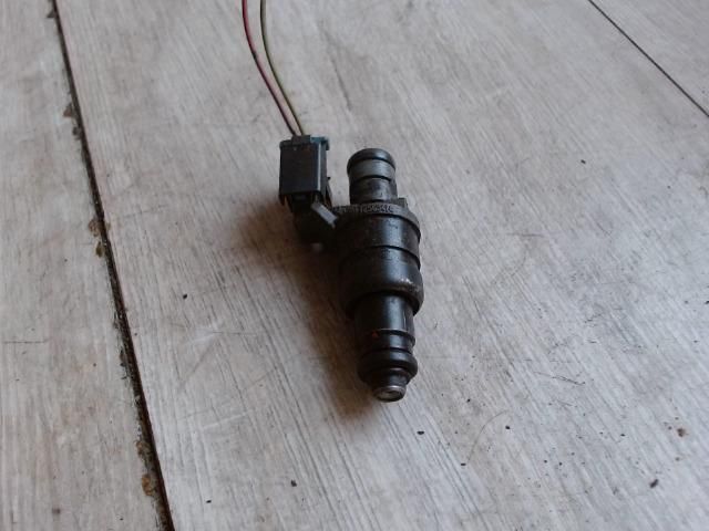 bontott OPEL VECTRA B Porlasztó (1 db)