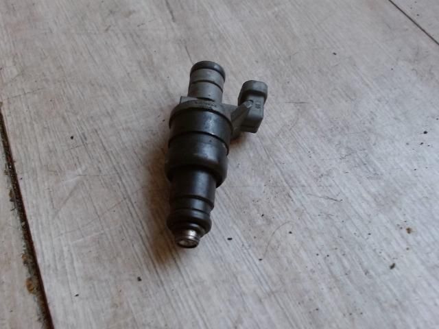 bontott OPEL VECTRA B Porlasztó (1 db)