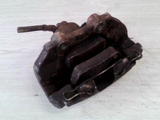 bontott OPEL VECTRA B Bal első Féknyereg Munkahengerrel