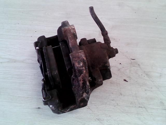 bontott OPEL VECTRA B Bal első Féknyereg Munkahengerrel