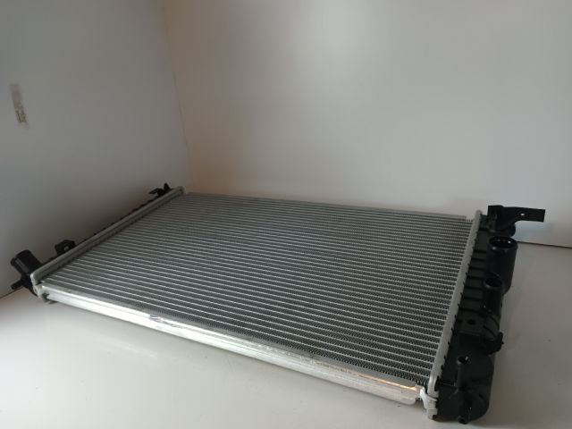 bontott OPEL VECTRA B Vízhűtő Radiátor (Klímás)