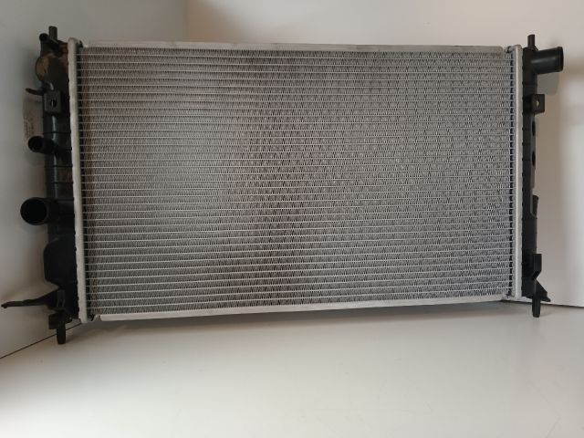 bontott OPEL VECTRA B Vízhűtő Radiátor (Klímás)