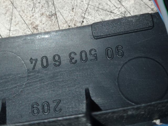 bontott OPEL VECTRA B Ablakemelő Kapcsoló Négyes / Kettes