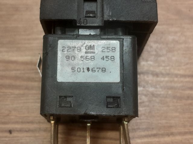 bontott OPEL VECTRA B Ablakfűtés Kapcsoló