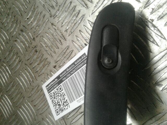 bontott OPEL VECTRA B Bal első Ablakemelő Kapcsoló