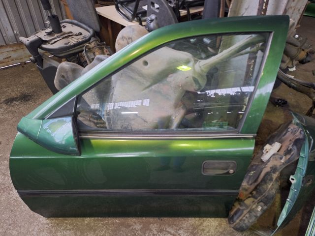 bontott OPEL VECTRA B Bal első Ajtó (Részeivel)