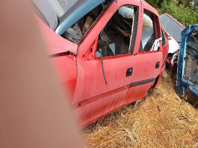 bontott OPEL VECTRA B Bal első Ajtó (Üres lemez)