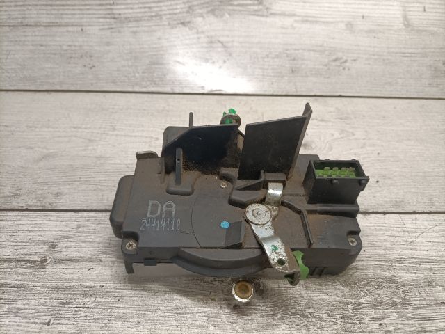 bontott OPEL VECTRA B Bal első Ajtózár