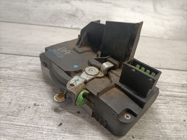 bontott OPEL VECTRA B Bal első Ajtózár