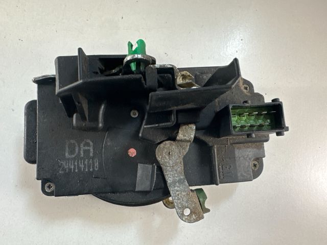 bontott OPEL VECTRA B Bal első Ajtózár