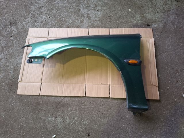 bontott OPEL VECTRA B Bal első Sárvédő