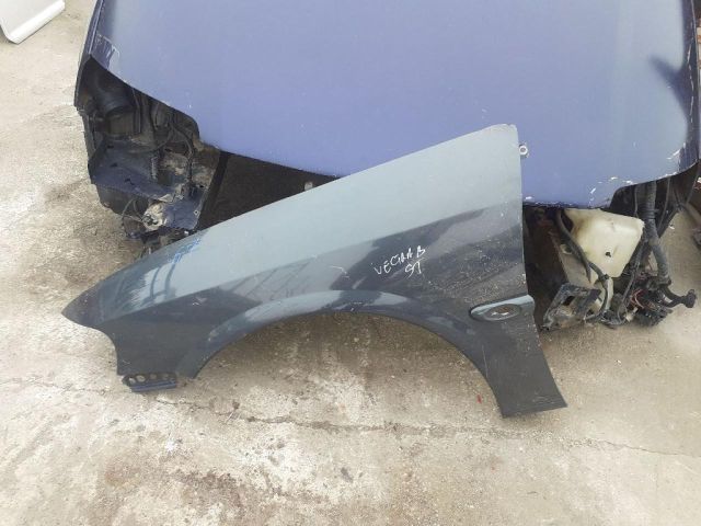 bontott OPEL VECTRA B Bal első Sárvédő