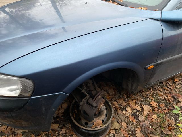 bontott OPEL VECTRA B Bal első Sárvédő