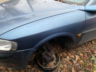 bontott OPEL VECTRA B Bal első Sárvédő