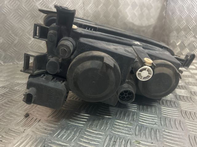 bontott OPEL VECTRA B Bal Fényszóró