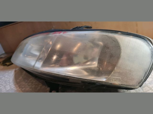 bontott OPEL VECTRA B Bal Fényszóró